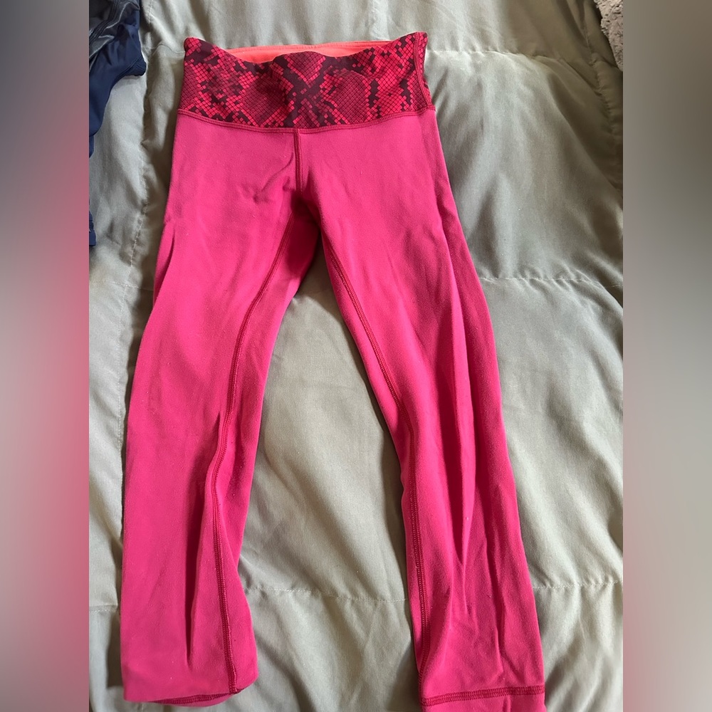 Lululemon reversible red orange wunder under 2